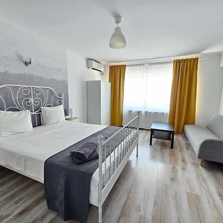 Color Apartments Old Town Center Bucureşti Exterior foto
