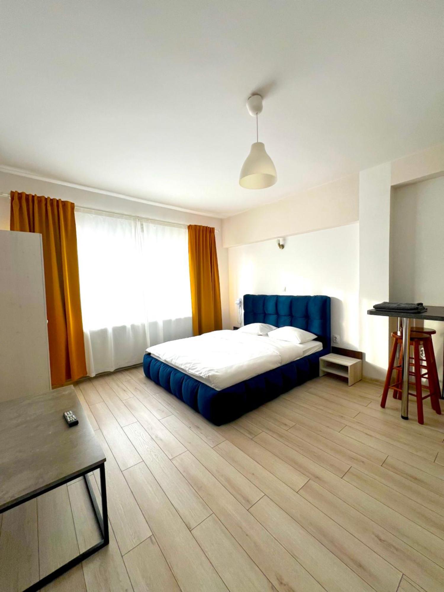 Color Apartments Old Town Center Bucureşti Exterior foto
